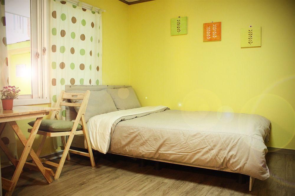 Lee & No Guesthouse Hongdae Seoul Eksteriør bilde