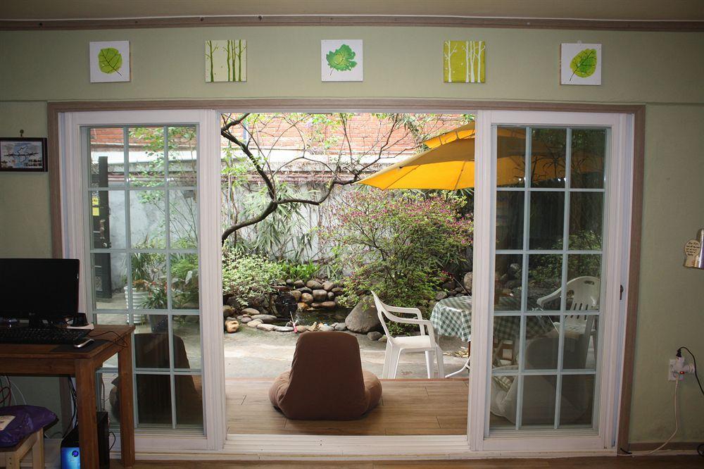 Lee & No Guesthouse Hongdae Seoul Eksteriør bilde
