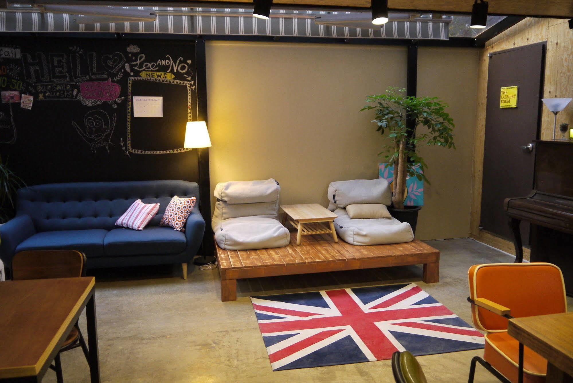 Lee & No Guesthouse Hongdae Seoul Eksteriør bilde